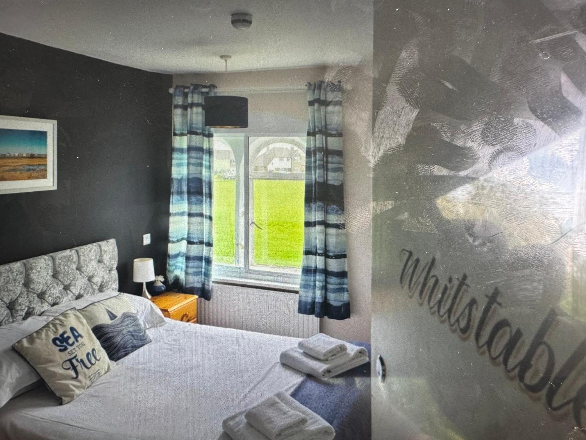 The Flying Horse Inn Boughton Aulph Екстер'єр фото