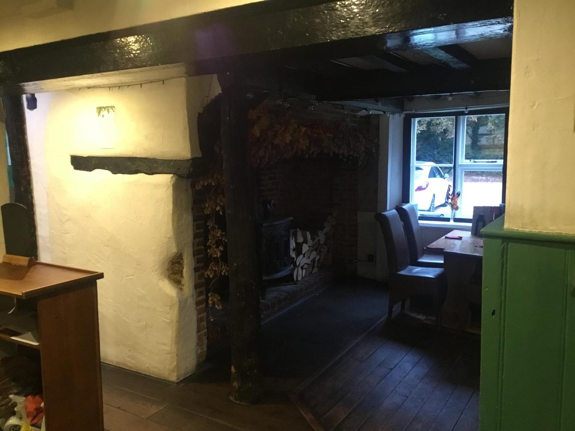 The Flying Horse Inn Boughton Aulph Екстер'єр фото